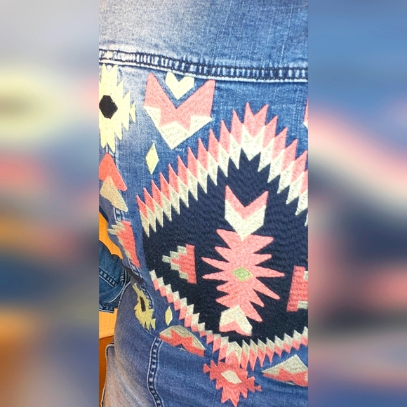 LuLaRoe "Jaxson" Style Embroidered Aztec Denim Jacket Size Small (6-8) - Picture 4 of 9